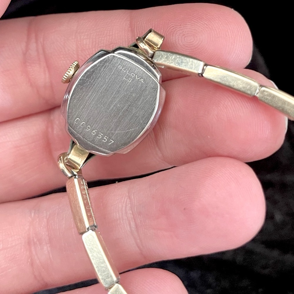 Vintage 1950 Bulova LS Swiss - Picture 2 of 3